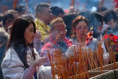 烧香|烧了这么多年的香，你知道烧香的意义与讲究吗？大家的香烧对了。